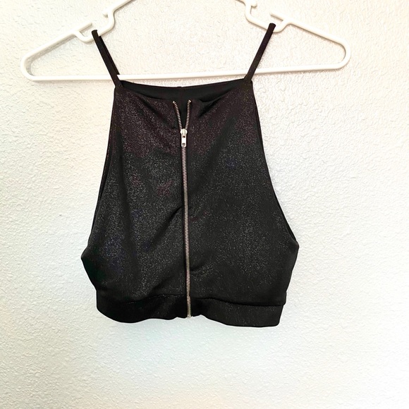 Black cutout shimmer crop top - Picture 2 of 2